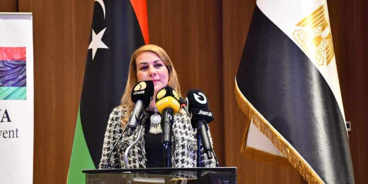 مى حلمى المدير التنفيذى للمجلس التصديرى للصناعات الهندسية