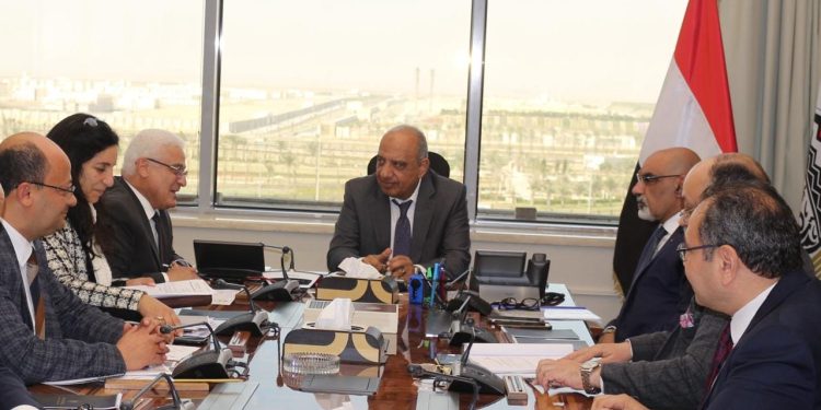 "قطاع الأعمال" تبحث توسيع الاستفادة من التأمين الاجتماعي والصحي