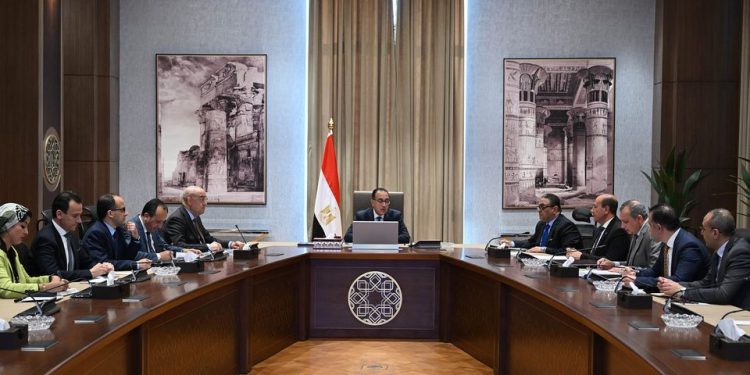 رئيس الوزراء يتابع الموقف التنفيذى لمشروع حدائق تلال الفسطاط