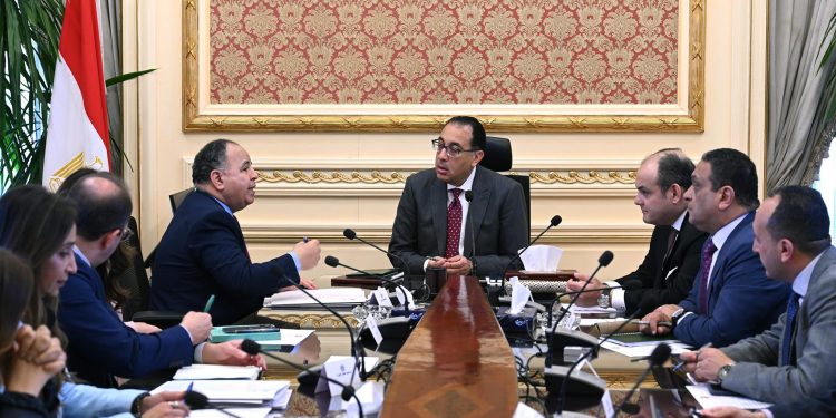 1100 شركة تطلب الاستفادة من المرحلة السابعة لبرنامج رد الأعباء التصديرية