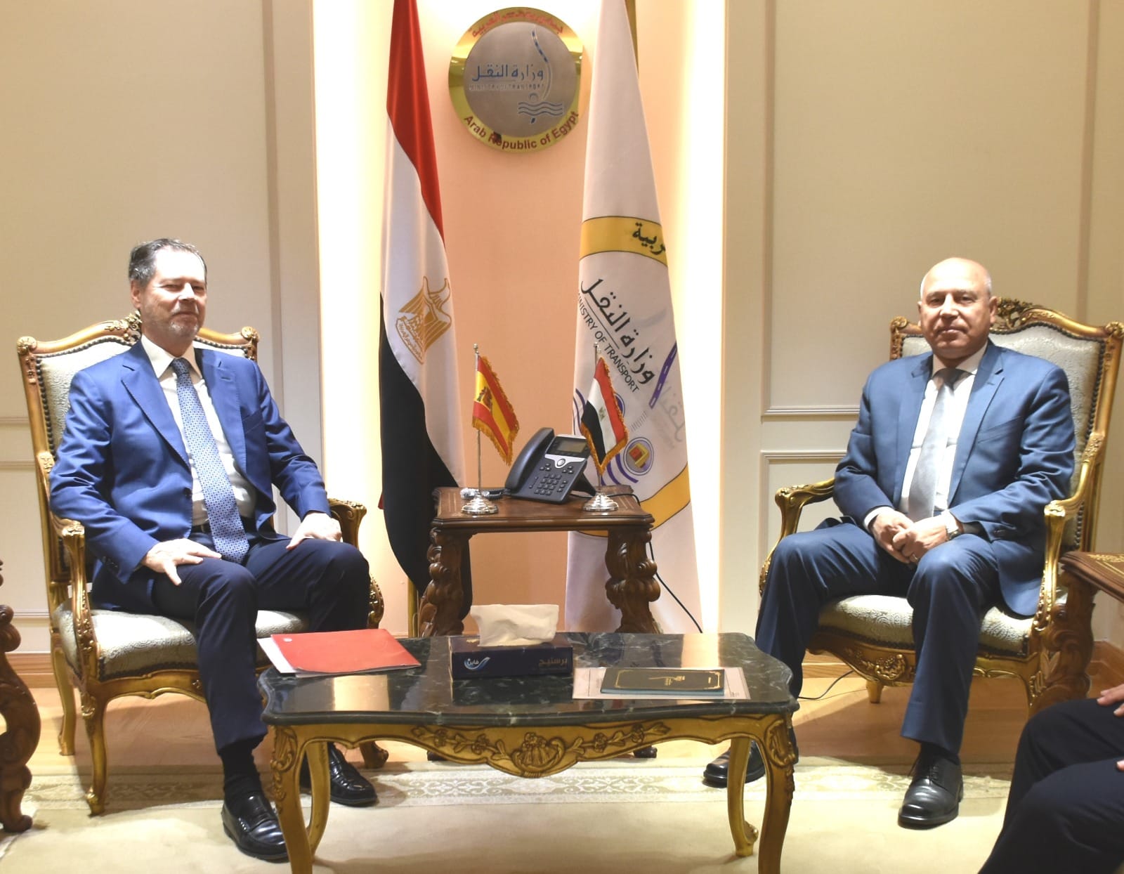 وزير النقل يبحث دعم التعاون بين مصر وإسبانيا في مجالات القطاع