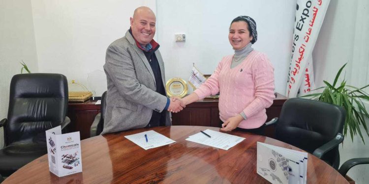 "الصناعات الكيماوية" يوقع مذكرة تفاهم مع الجمعية المصرية للصناعة والتنمية