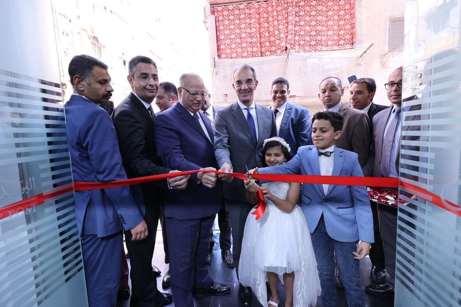 "الاتصالات" تضيف 1000 ماكينة صراف آلى جديدة في مكاتب البريد