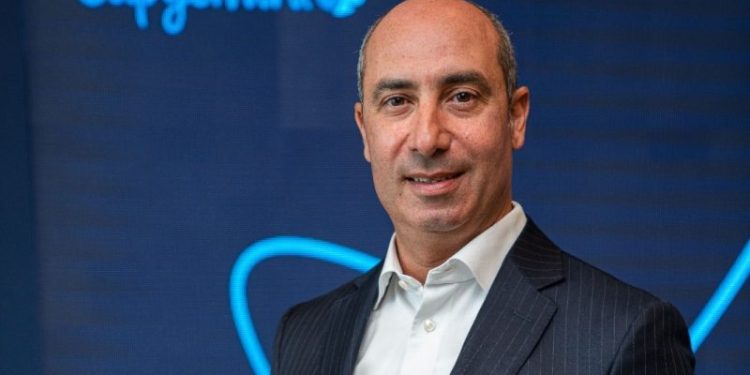 حسام سيف الدين الرئيس التنفيذى لشركة كابجيمينى مصر للتعهيد