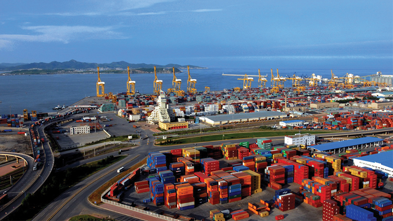 ميناء داليان الصيني