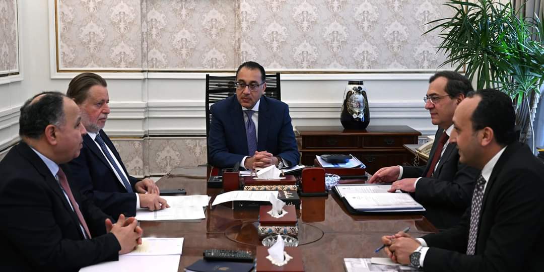 الحكومة المصرية تبدأ سداد مستحقات الشركاء الأجانب فى المشروعات البترولية