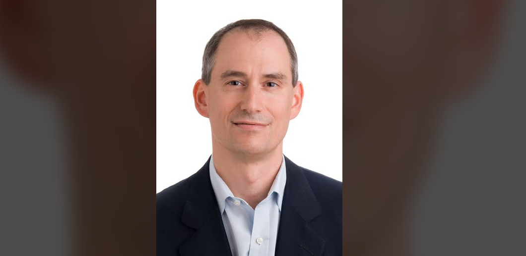 جوناثان أوسترى - الكاتب أستاذ في قسم الاقتصاد بجامعة جورج تاون