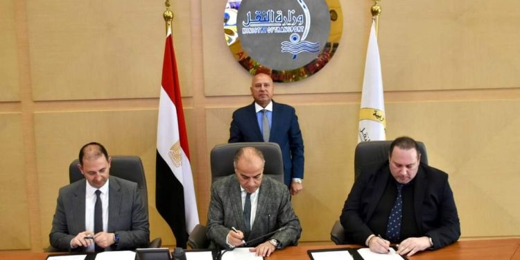 أثناء توقيع مذكرة التعاون