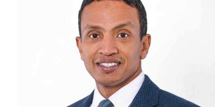 أيمن بن خليفة، الرئيس التنفيذى والعضو المنتدب لشركة المطورون العرب القابضة