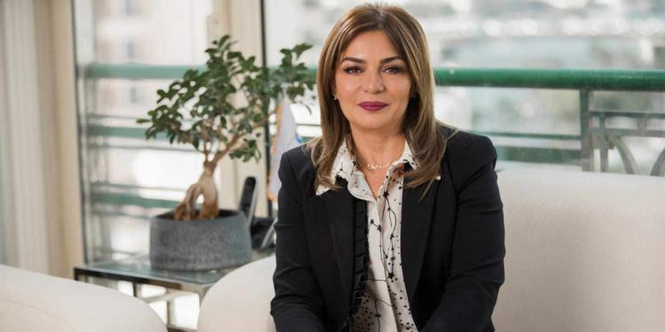 باكينام كفافى الرئيس التنفيذى لشركة طاقة عربية