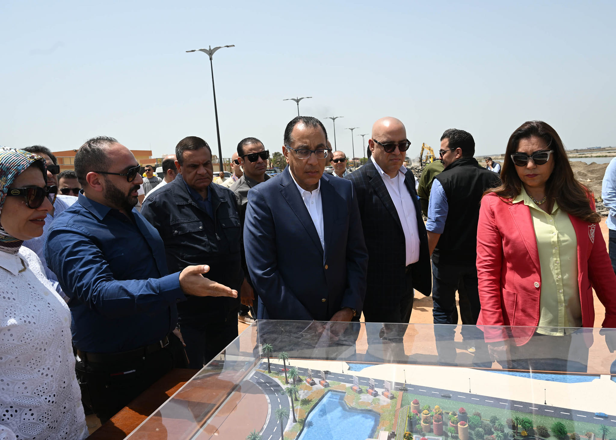 رئيس الوزراء: زيارات للمحافظات لمتابعة تنفيذ المشروعات التنموية