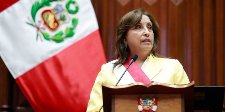 دينا بولوارتي رئيسة بيرو