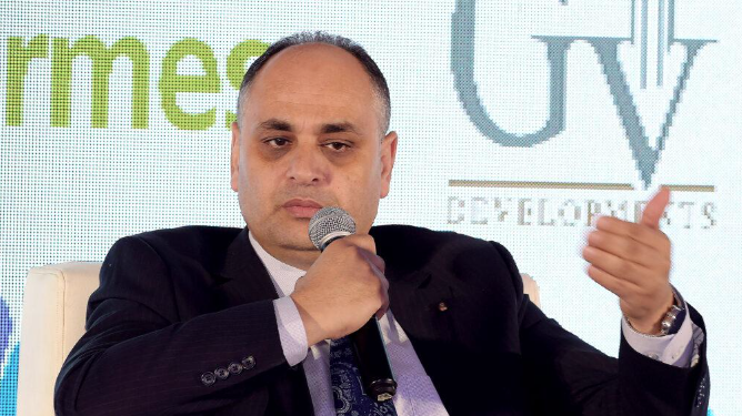 الرئيس التنفيذي لجهاز شئون البيئة الدكتور على أبو سنة