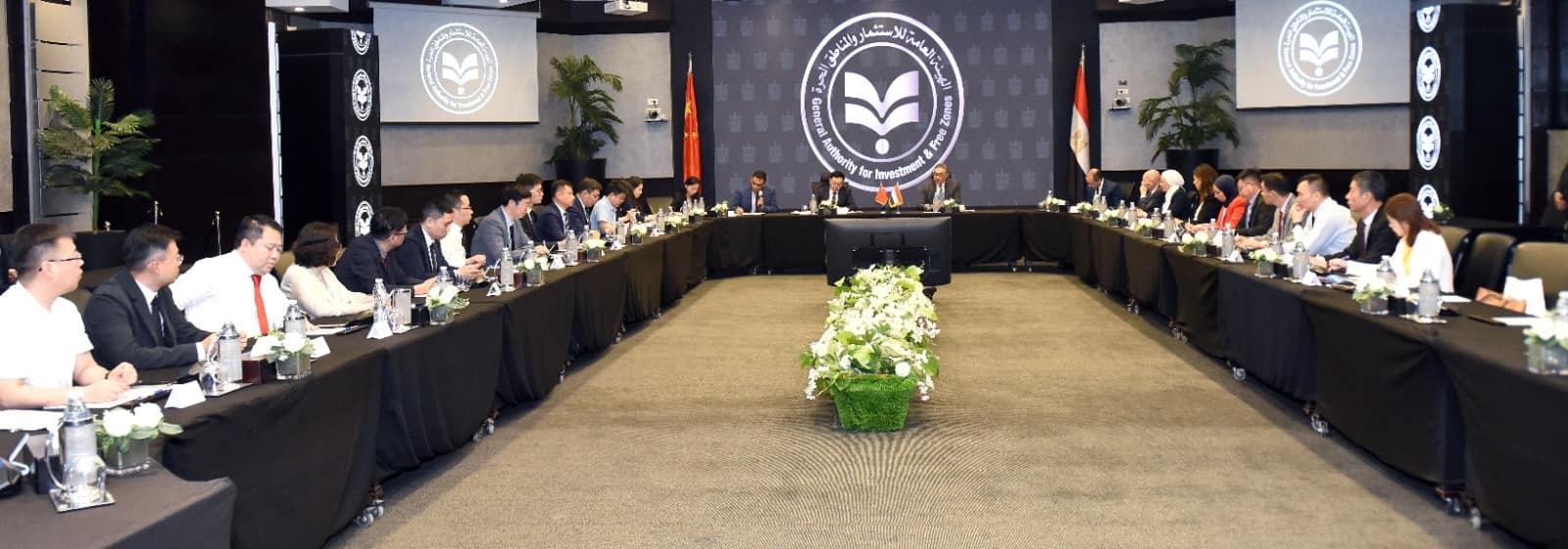 تحالف صيني يرغب في استثمار 300 مليون دولار بمصر لإنشاء مدينة نسيجية