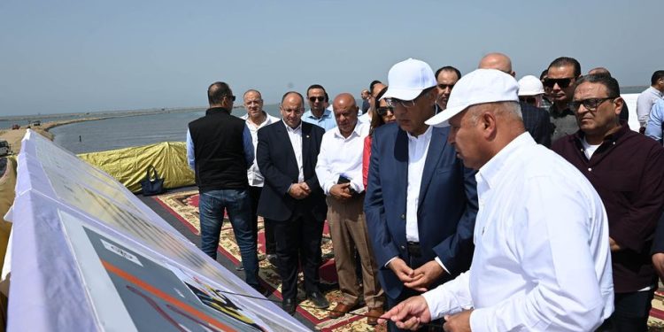 رئيس الوزراء: التطوير الذى تشهده الموانئ غير مسبوق.. وتنفذه شركات مصرية