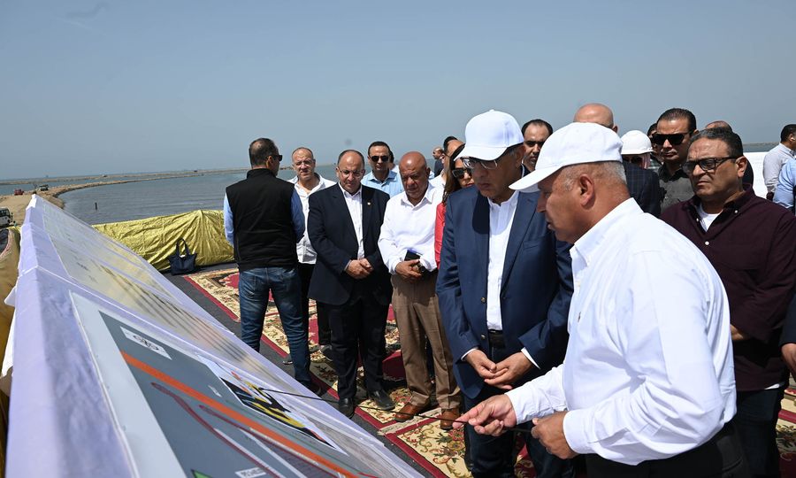 رئيس الوزراء: التطوير الذى تشهده الموانئ غير مسبوق.. وتنفذه شركات مصرية