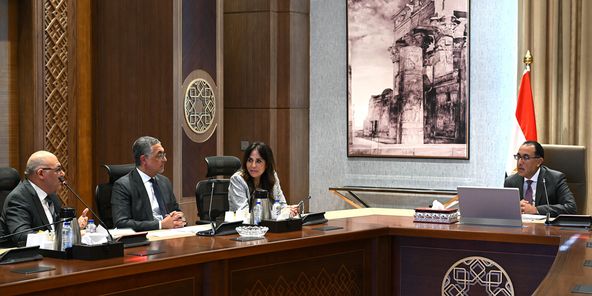 مدبولى: الحكومة تدعم توسعات المُجمع الصناعى لشركة "هاير" الصينية