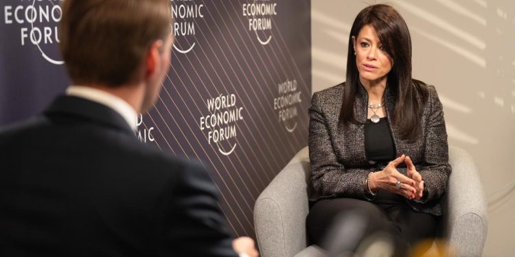 رانيا المشاط، وزيرة التعاون الدولي خلال مشاركتها في المنتدى الاقتصادي العالمي