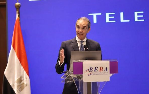 الاتصالات: توافر الكفاءات الرقمية ضرورى لجذب الاستثمارات فى الذكاء الاصطناعى