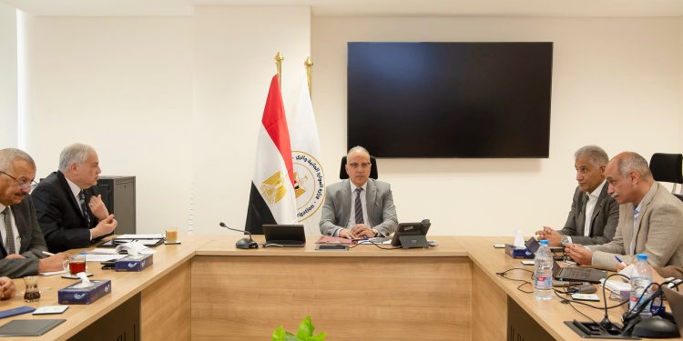 وزير الري يؤكد أهمية الإطار القانوني للإدارة المتكاملة للمناطق الساحلية