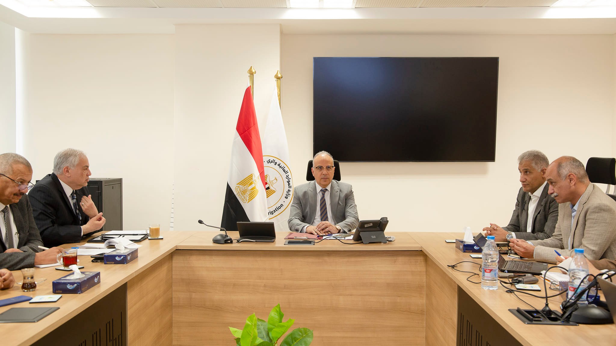 وزير الري يؤكد أهمية الإطار القانوني للإدارة المتكاملة للمناطق الساحلية