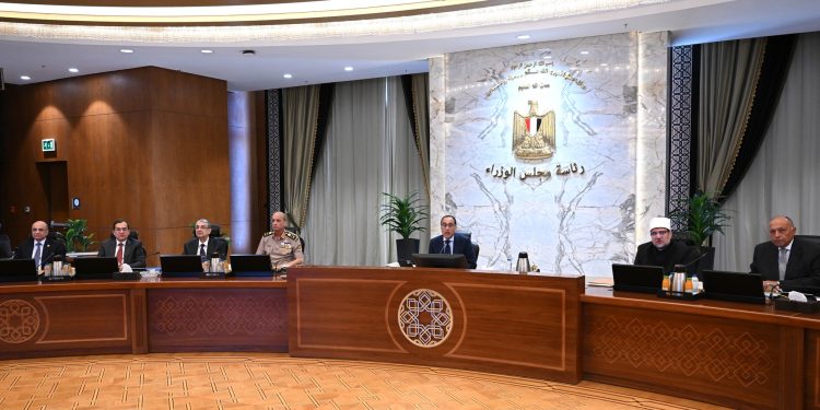 مدبولى: دعم قطاع الصناعة يؤتى ثماره فى العديد من القطاعات الإنتاجية