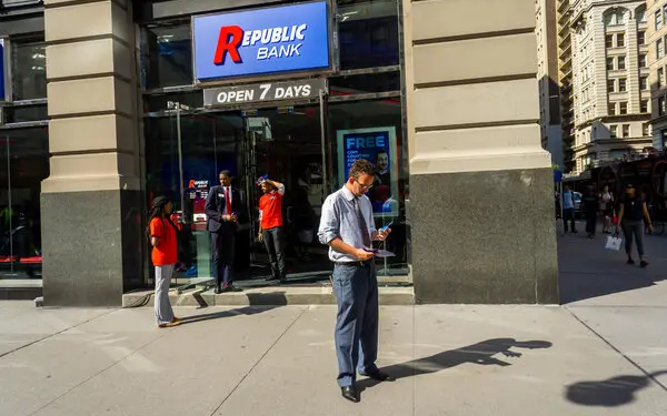 بنك ريبابليك فيرست