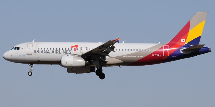 خطوط آسيانا الجوية