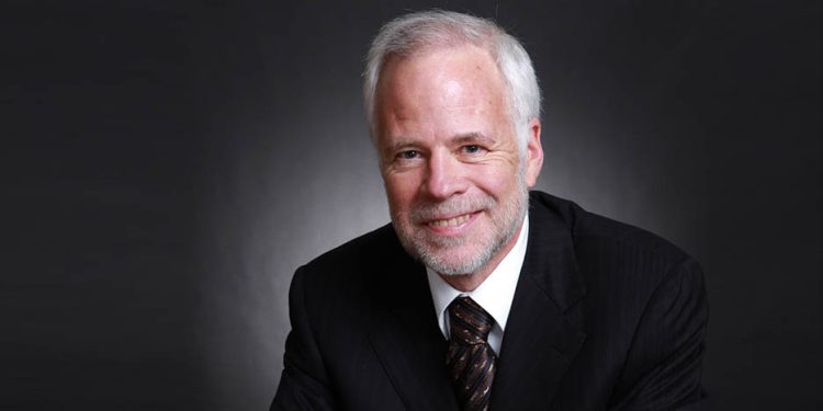 بارى آيكنجرين، أستاذ الاقتصاد والعلوم السياسية بجامعة كاليفورنيا فى بيركلي