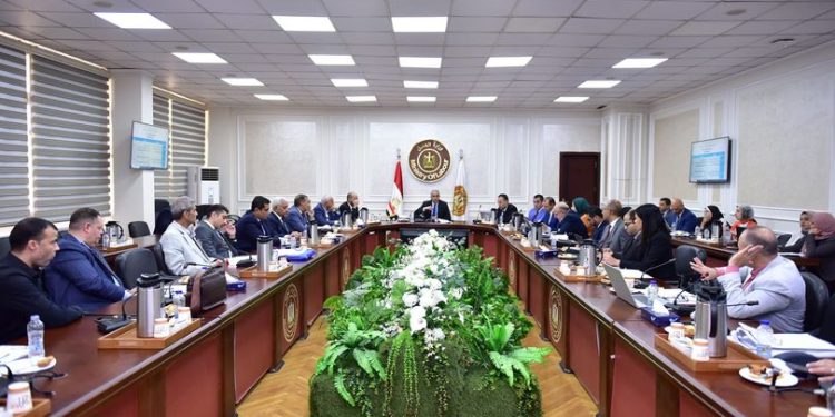 وزير العمل يعلن عدم إدراج مصر على قائمة الملاحظات الدولية 2024