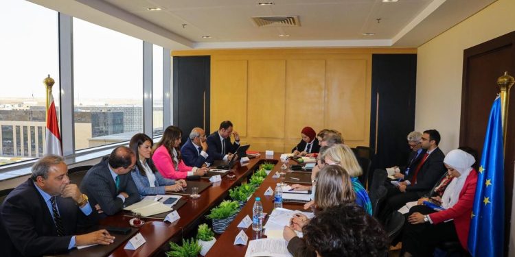 اجتماعات بين الحكومة وبعثة الاتحاد الأوروبي لمناقشة إجراءات الإصلاح الاقتصادي