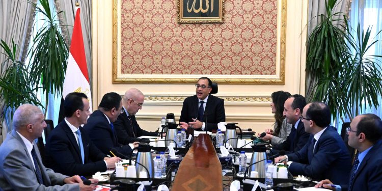 مدبولى يتابع خطوات إدارة وتشغيل المنطقة المركزية للأعمال بالعاصمة الإدارية