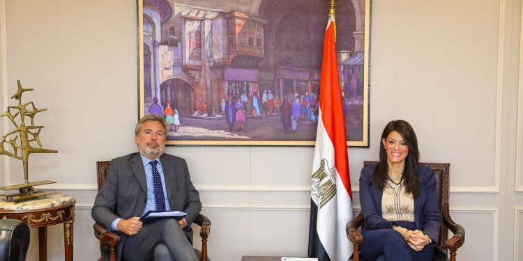 "المشاط" تبحث زيادة آليات دعم القطاع الخاص من المؤسسات الإيطالية