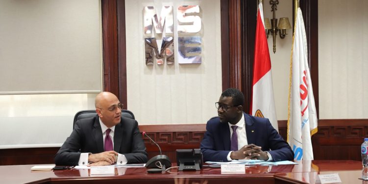 رئيس "تنمية المشروعات" يبحث تعزيز التعاون وتبادل الخبرات بين مصر والسنغال