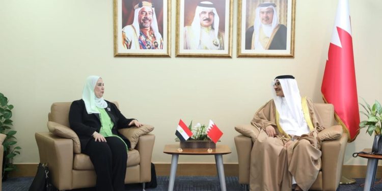 مصر والبحرين تبحثان تعزيز التعاون في المجالات الاجتماعية والاقتصادية
