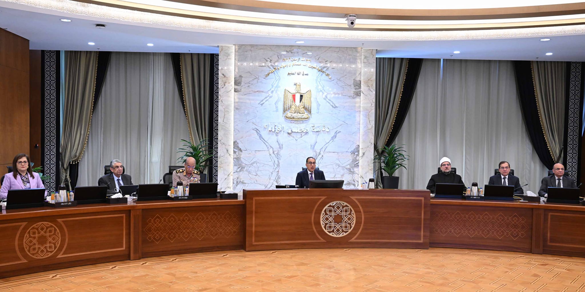 رئيس الوزراء: تيسير إجراءات تأسيس الشركات والمصانع لزيادة استثمارات القطاع الخاص