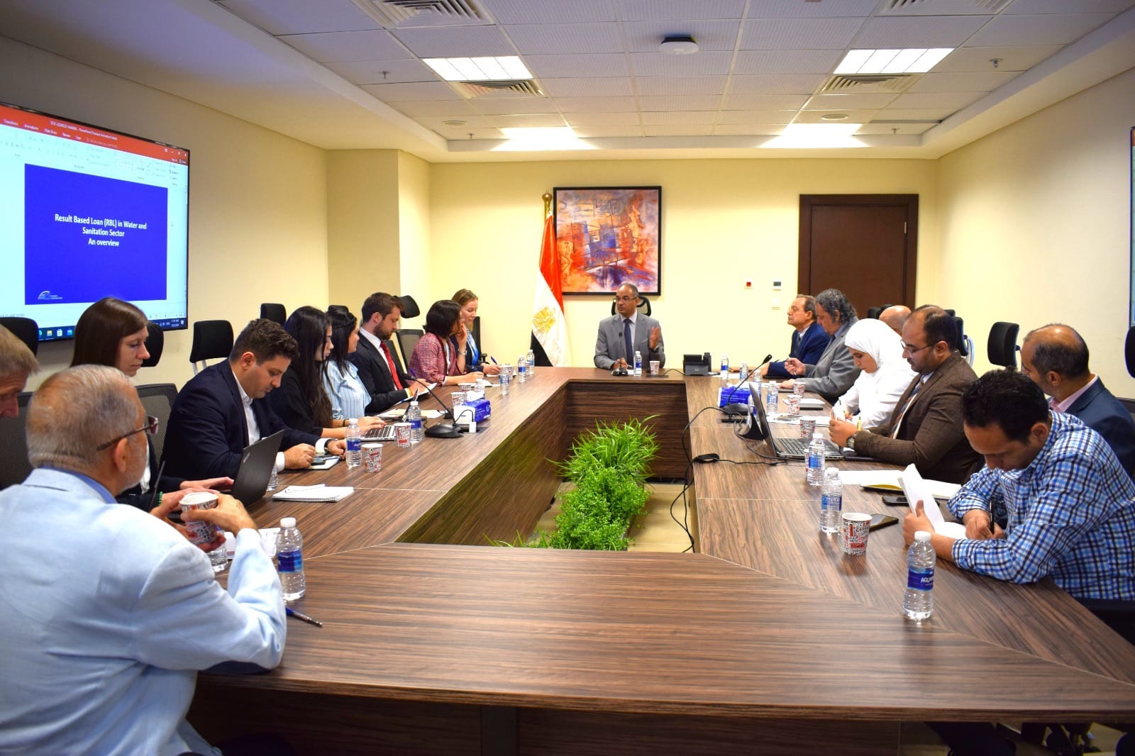 "EIB" يسعى للاستثمار بمشروعات المرافق المصرية عبر التمويل مقابل النتائج