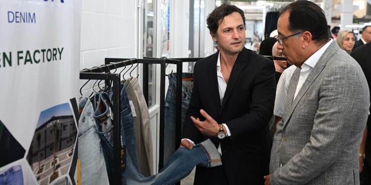 "إيميسا دينيم" للملابس تستهدف 170 مليون يورو مبيعات سنوية بحلول 2028