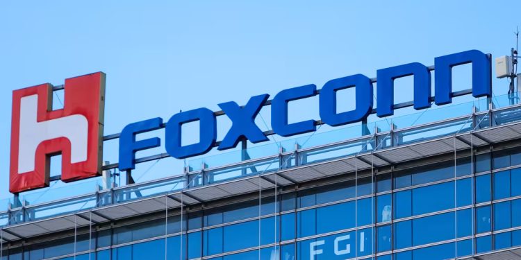 شركة هون هاي برسيشن إندستري المعرفو باسم فوكسكون