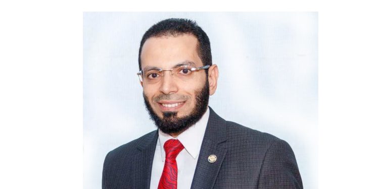 الدكتور أحمد الساداتى رئيس مجموعة صيدليات Bee Well