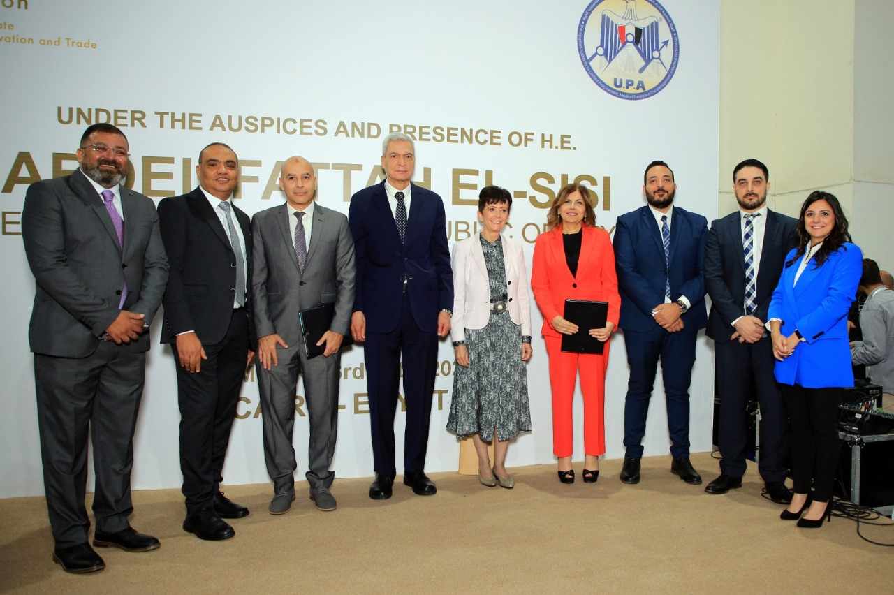 وزير الصحة ورئيس “الشراء الموحد” يستعرضان جهود شركة روش لمكافحة الأورام السرطانية