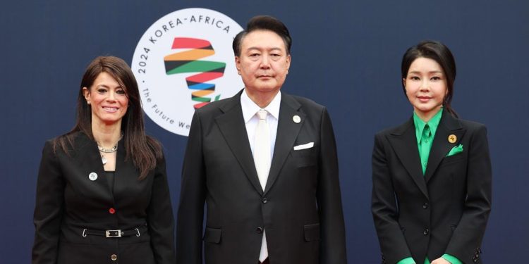 وزيرة التعاون الدولي تشارك في القمة الكورية الأفريقية الأولى