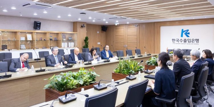 بنك التصدير والاستيراد الكوري مهتم بتعزيز الشراكة مع القطاع الخاص المصري