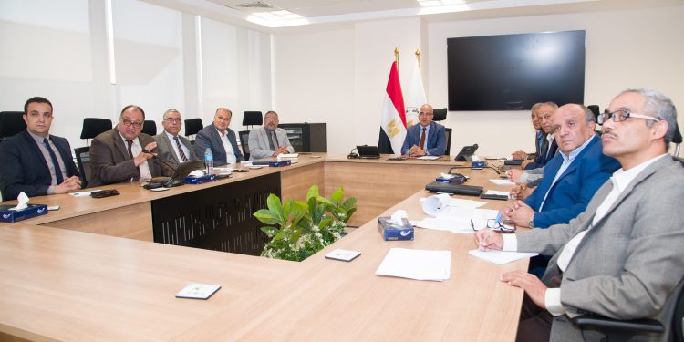 خطة للتحول إلى الري الحديث في مزارع قصب السكر بالصعيد