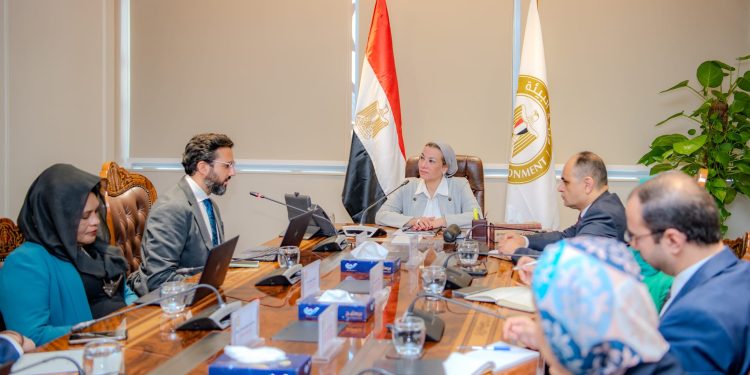 وزيرة البيئة: نسعى لزيادة إشراك القطاع الخاص في المشروعات الخضراء