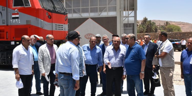 "الوزير": تنفيذ 8 مصانع لتوطين صناعة النقل بالتعاون شركات عالمية ووطنية