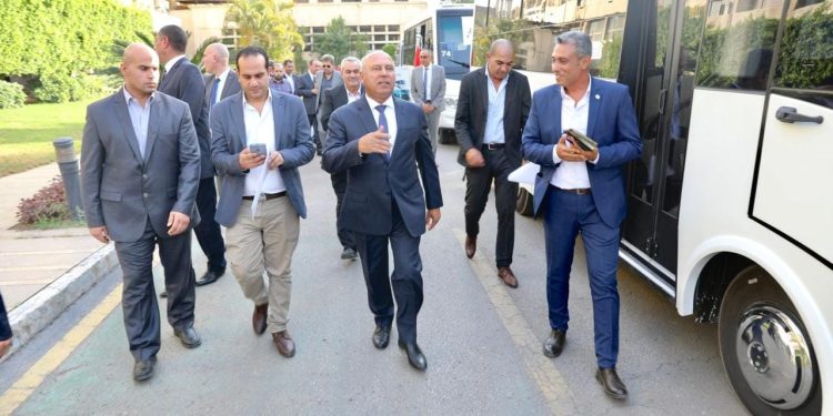 وزير النقل: لا لاستيراد الأتوبيسات والميني باصات.. ونعم للإنتاج المحلي