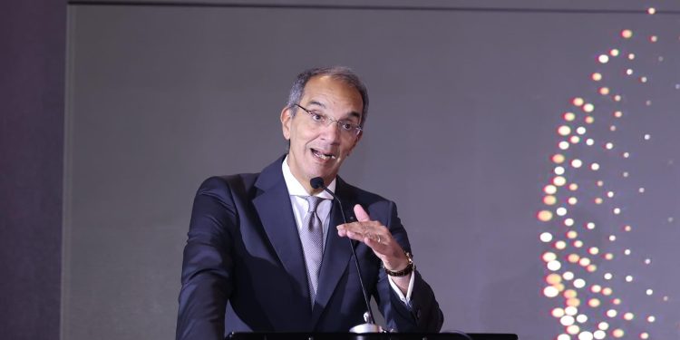 عمرو طلعت: قطاع الاتصالات الأعلى نموا بنسبة تتجاوز 16%