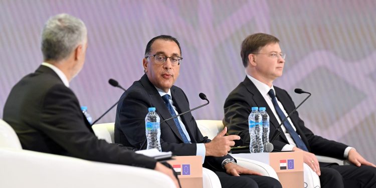 رئيس الوزراء: مصر ستكون مصدرًا أساسيًا لتصدير الهيدروجين الأخضر إلى أوروبا