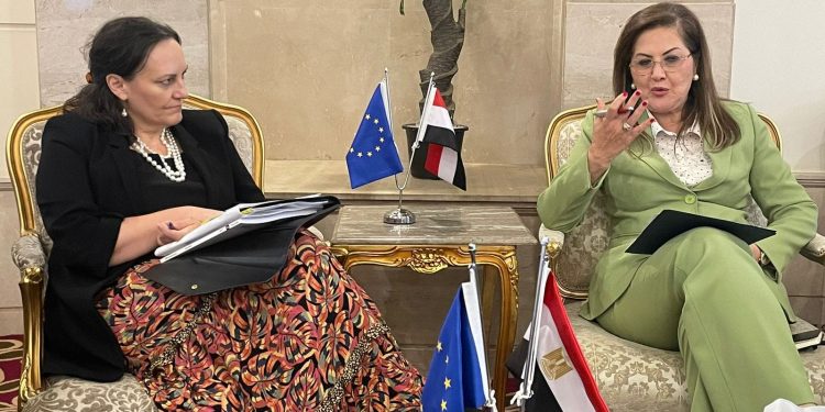 وزيرة التخطيط تبحث مع منظمة التعاون الاقتصادي تعزيز التعاون المستقبلي